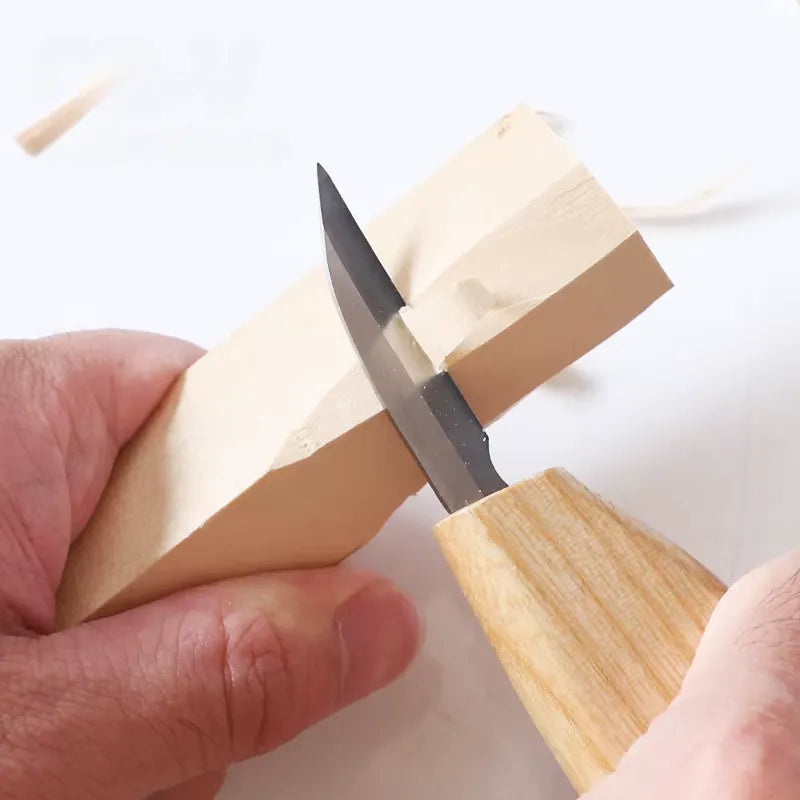 Kit complet d’outils de sculpture pour bien débuter ou se perfectionner dans le travail du bois.