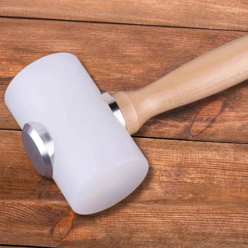 Maillet en bois, idéal pour frapper vos ciseaux sans endommager les manches.