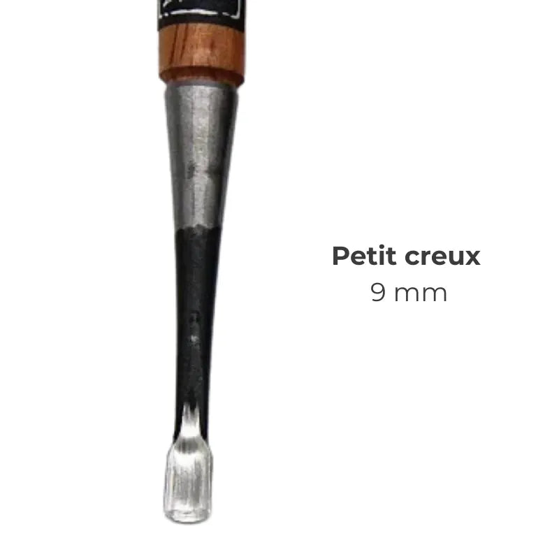 Ciseau à bois conçu pour sculpter avec précision et créer des formes détaillées dans le bois.