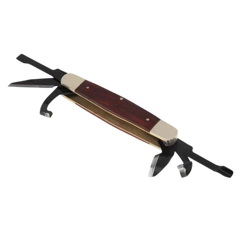 Couteau de sculpture pour façonner le bois avec précision et souplesse.