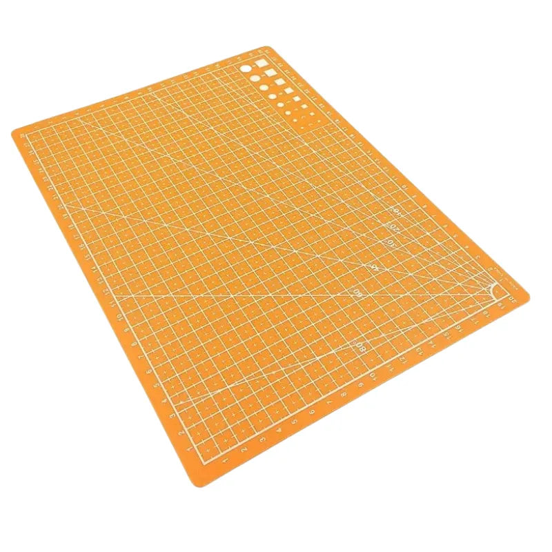Tapis de découpe pour protéger votre surface de travail pendant vos créations bois.
